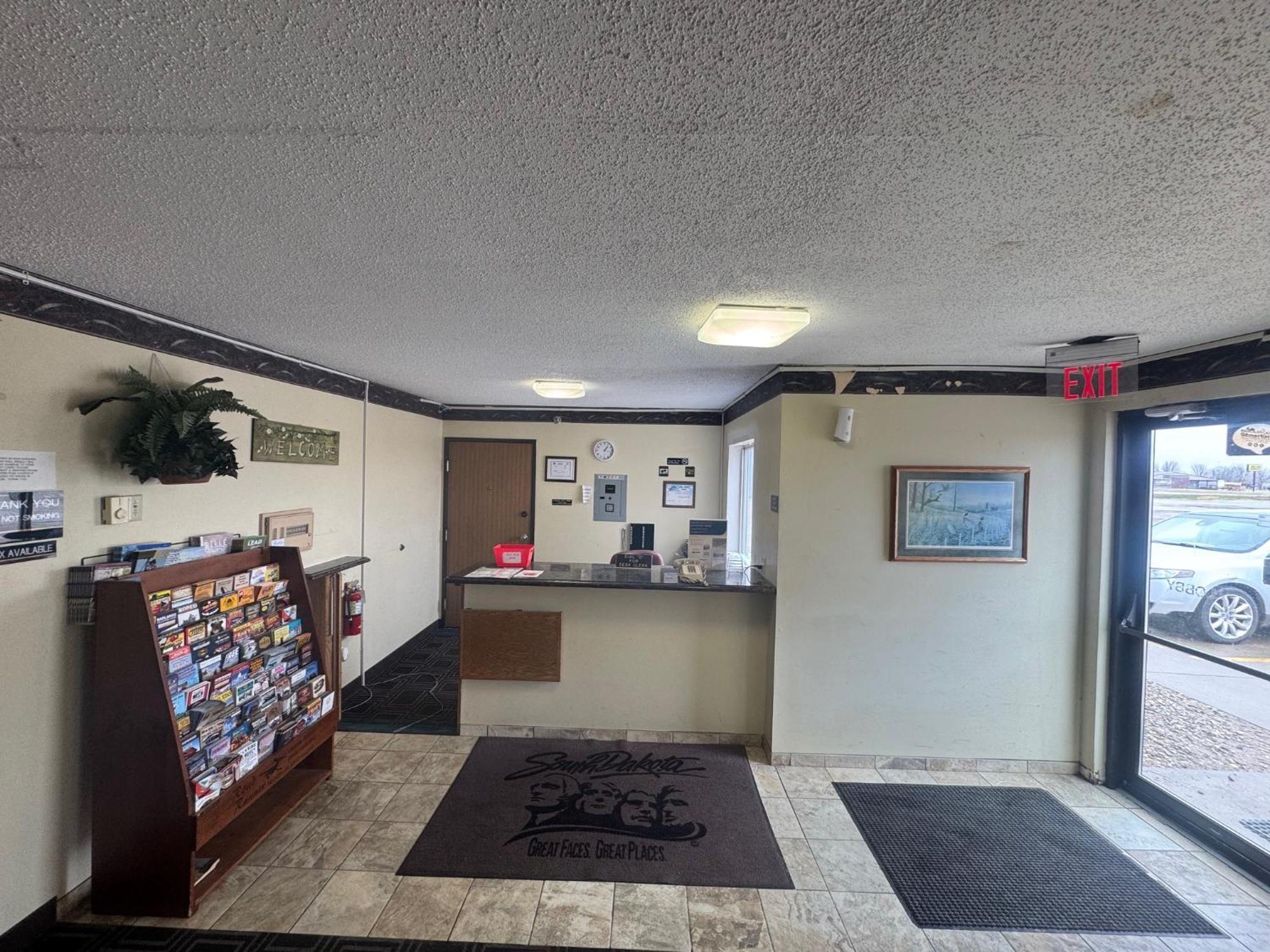 Smart Choice Inn Plankinton Extérieur photo