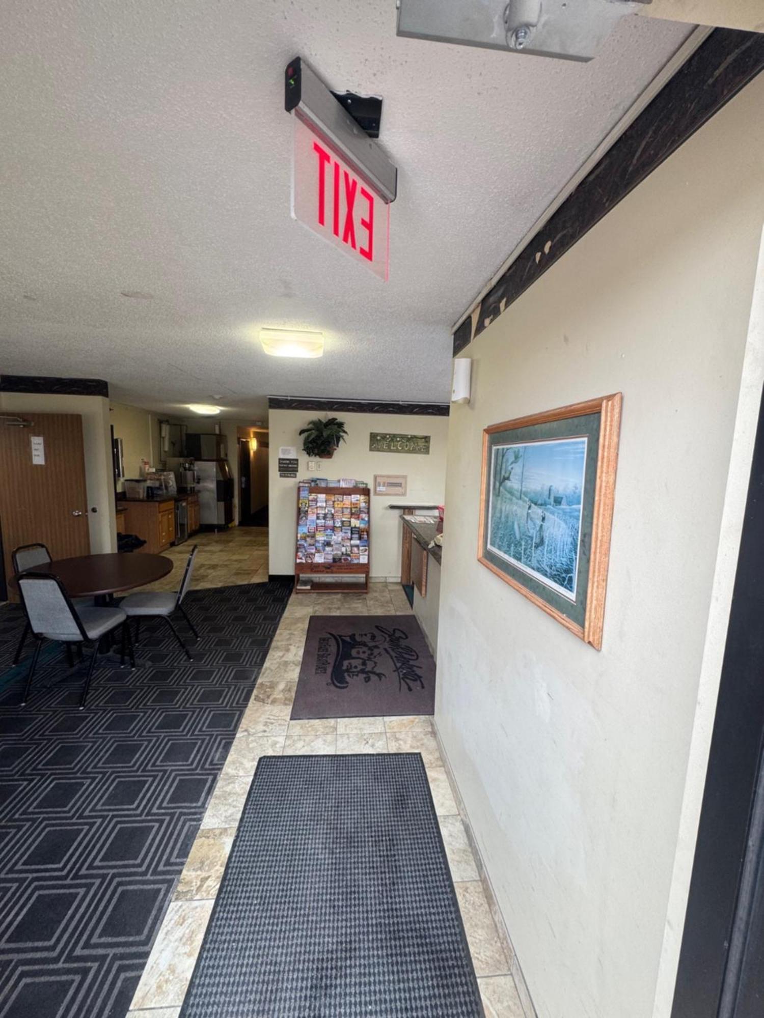 Smart Choice Inn Plankinton Extérieur photo